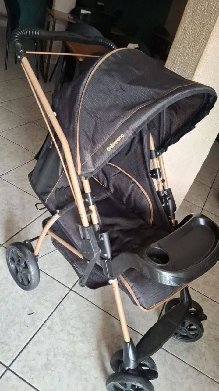 Carrinho de Bebê com Bebê conforto. Leva de brinde uma cortina infantil.  - Foto 3