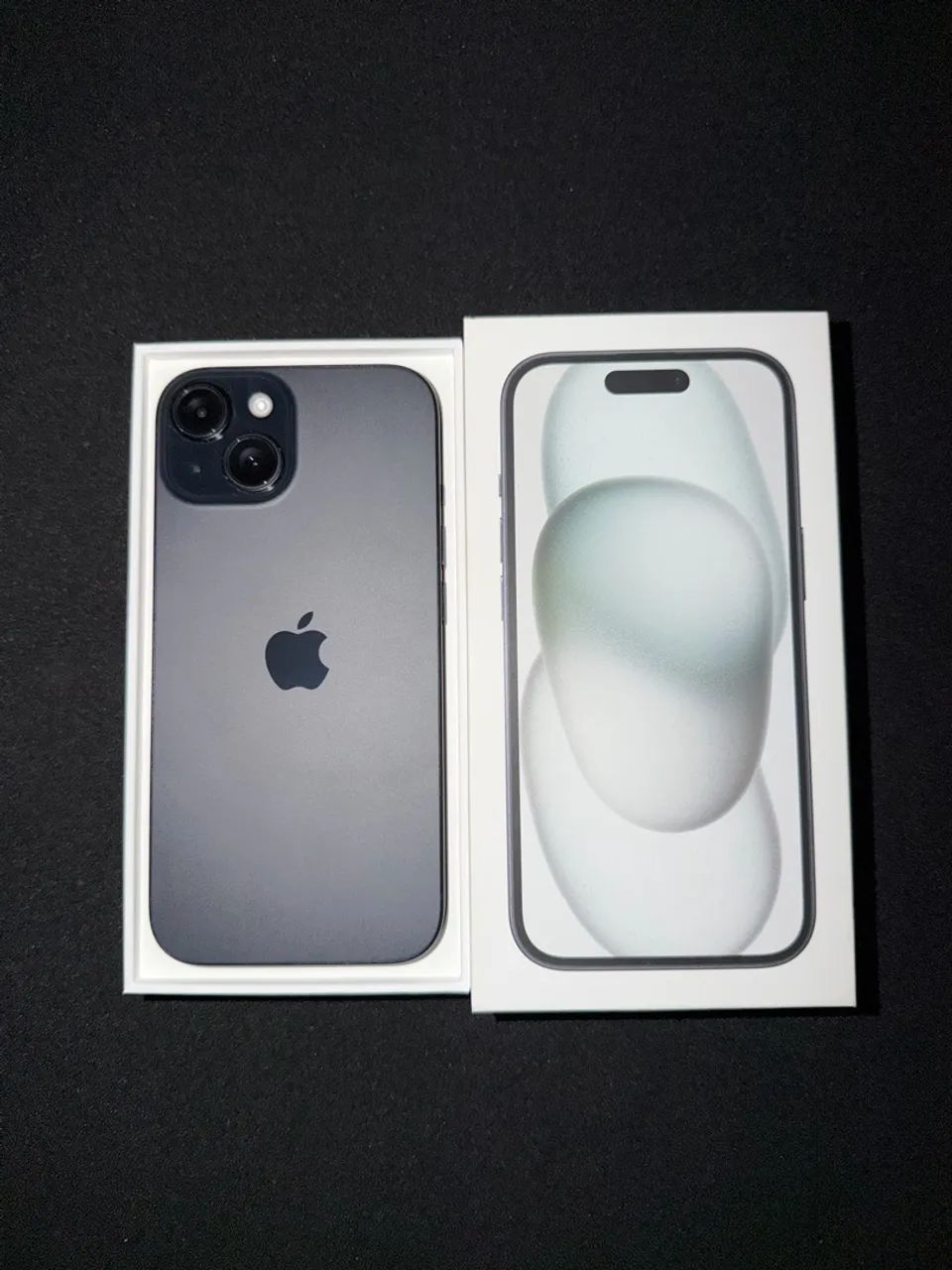 Apple iPhone 15 (256) - Preto
