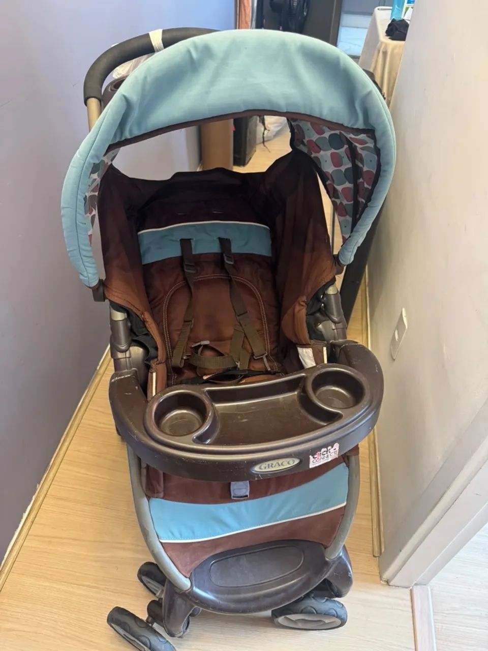 Carrinho de bebê $180