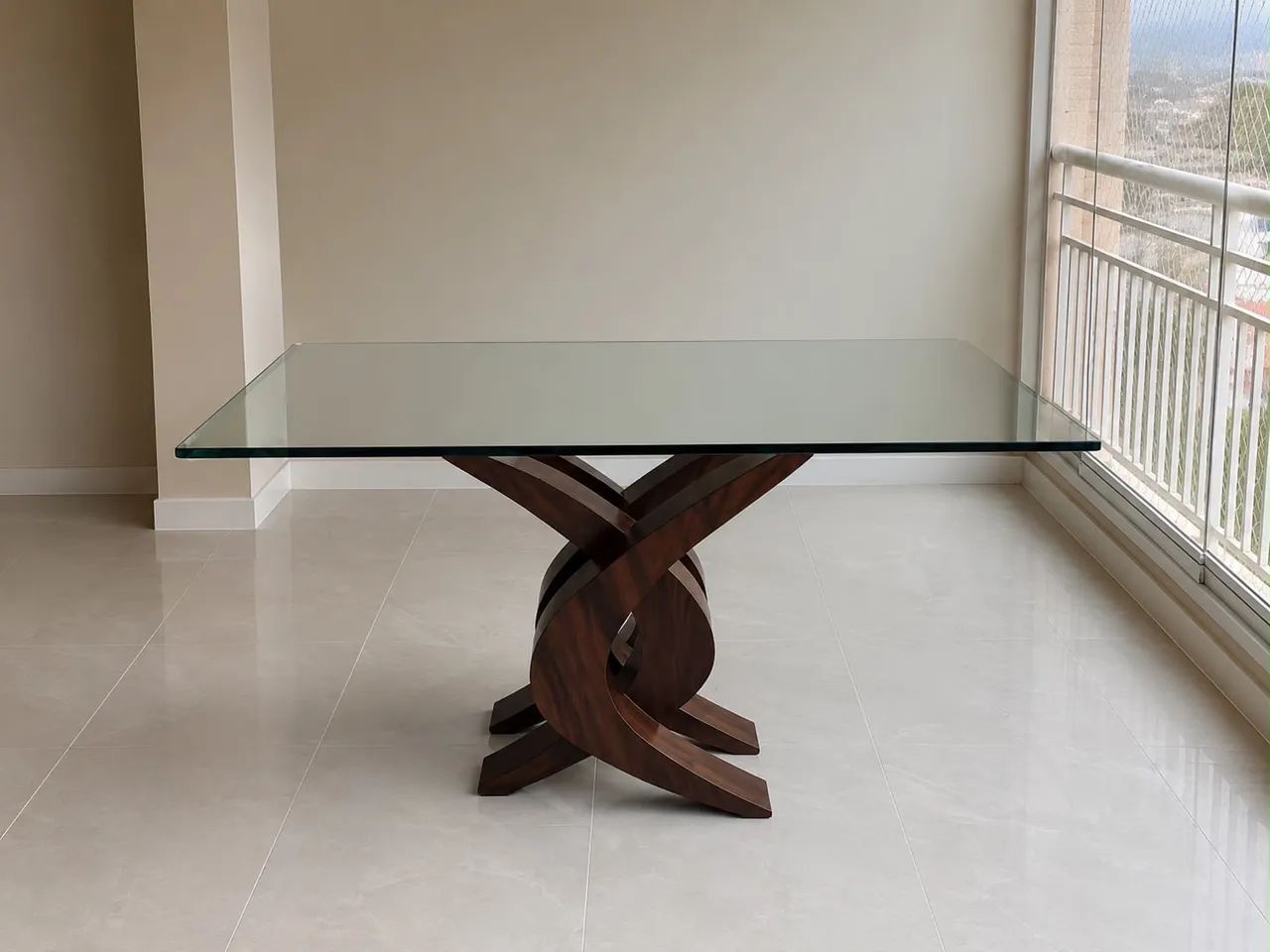 Mesa quadrada vidro 140x140cm