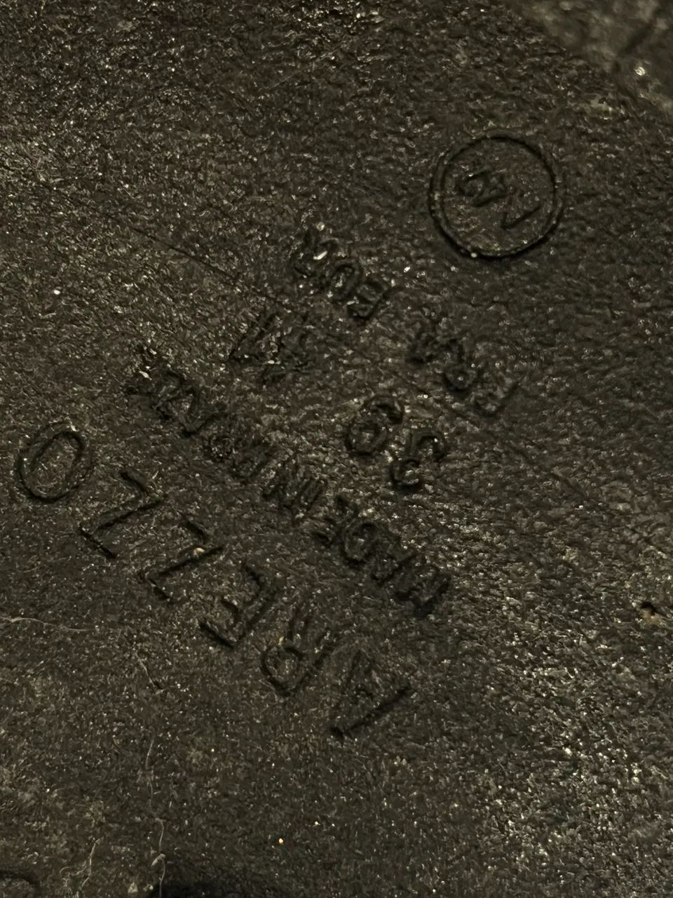Bota cano médio arezzo  - Foto 4