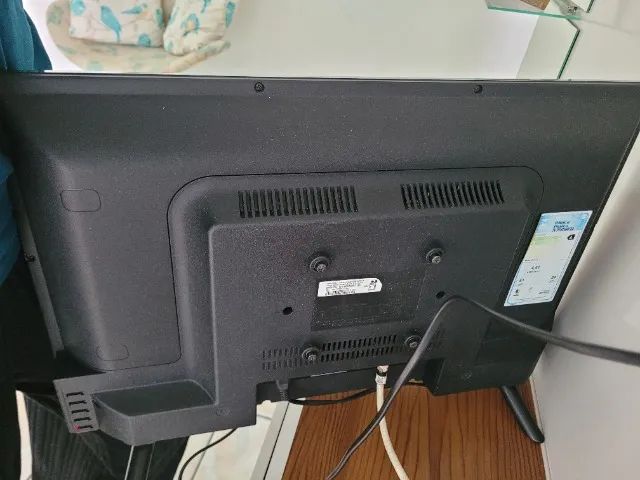 TV Philco 24" em Bom estado com controle - Foto 2
