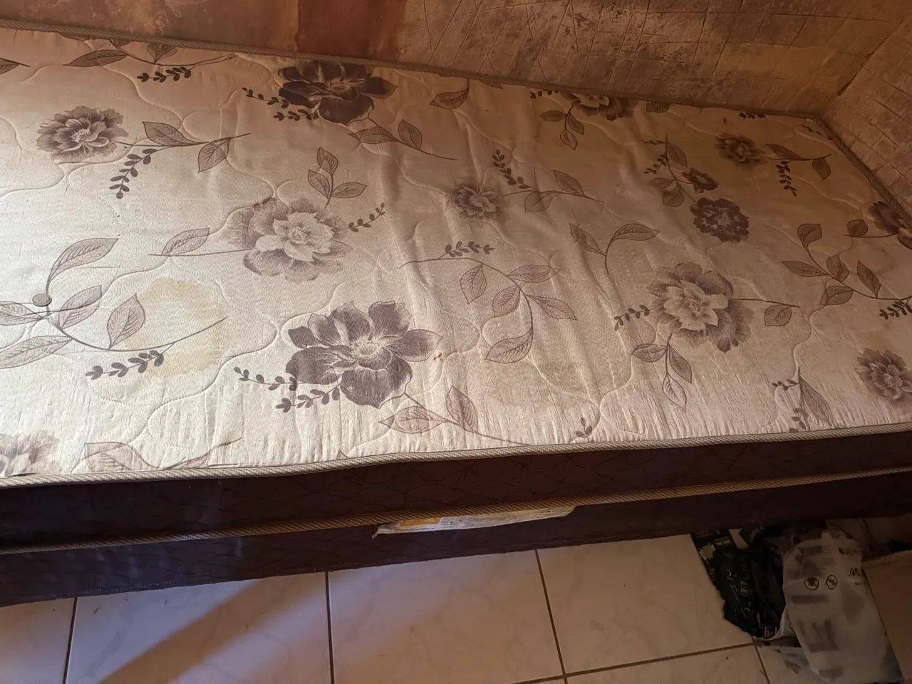 Vendo cama box solteiro  - Foto 2