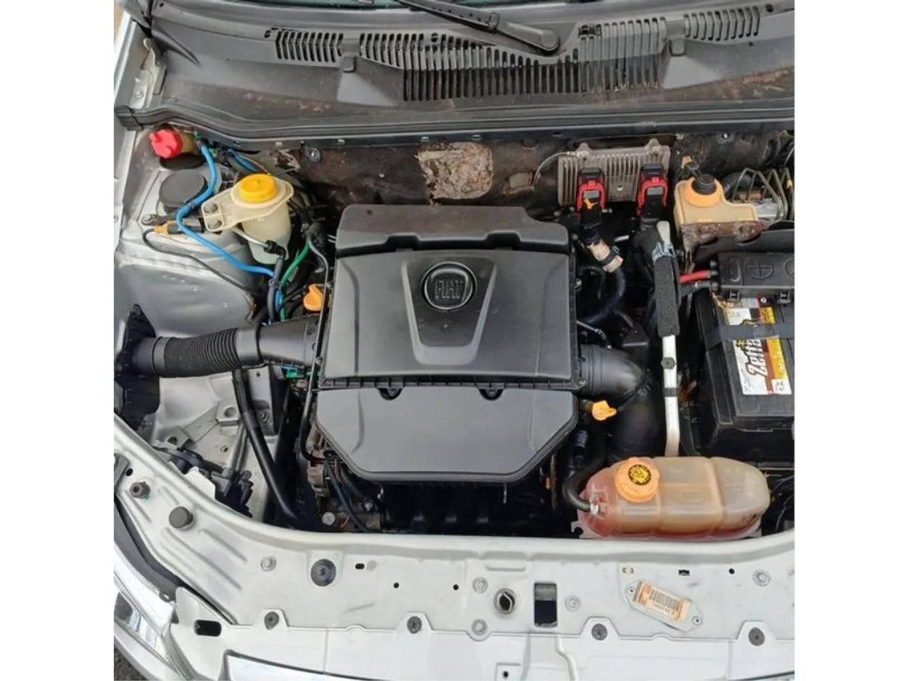 Fiat Strada Trekking 1.6 16V Flex CD 2013 - Foto 5