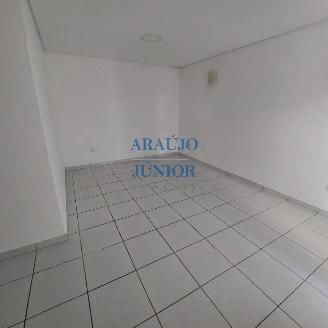 CASA COMERCIAL em AMERICANA - SP, VILA MEDON - Foto 3