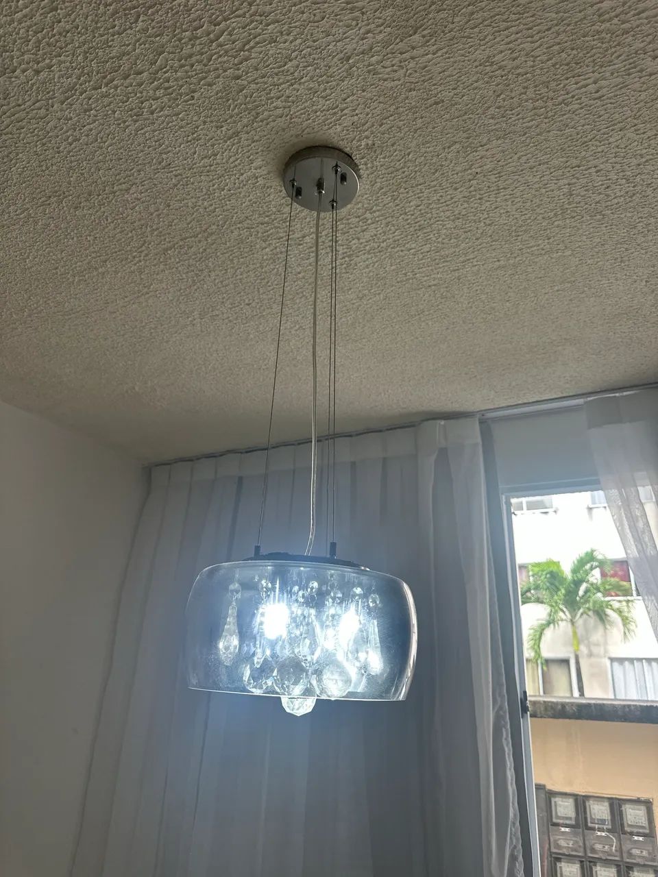 Lustre cromado
