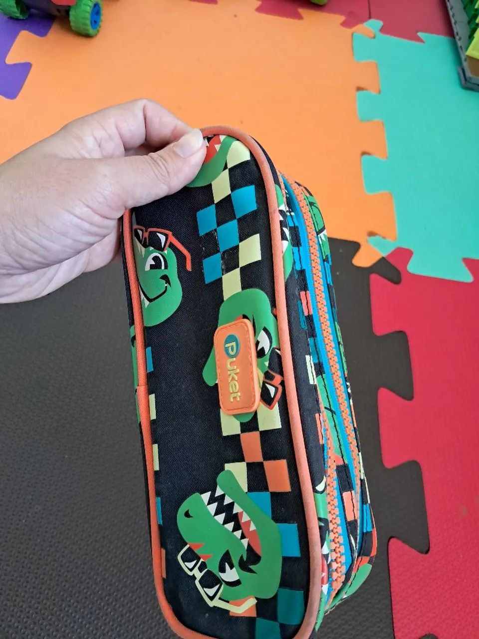Bolsa da Puket e Hot wheels seminovas e conservadas  - Foto 4