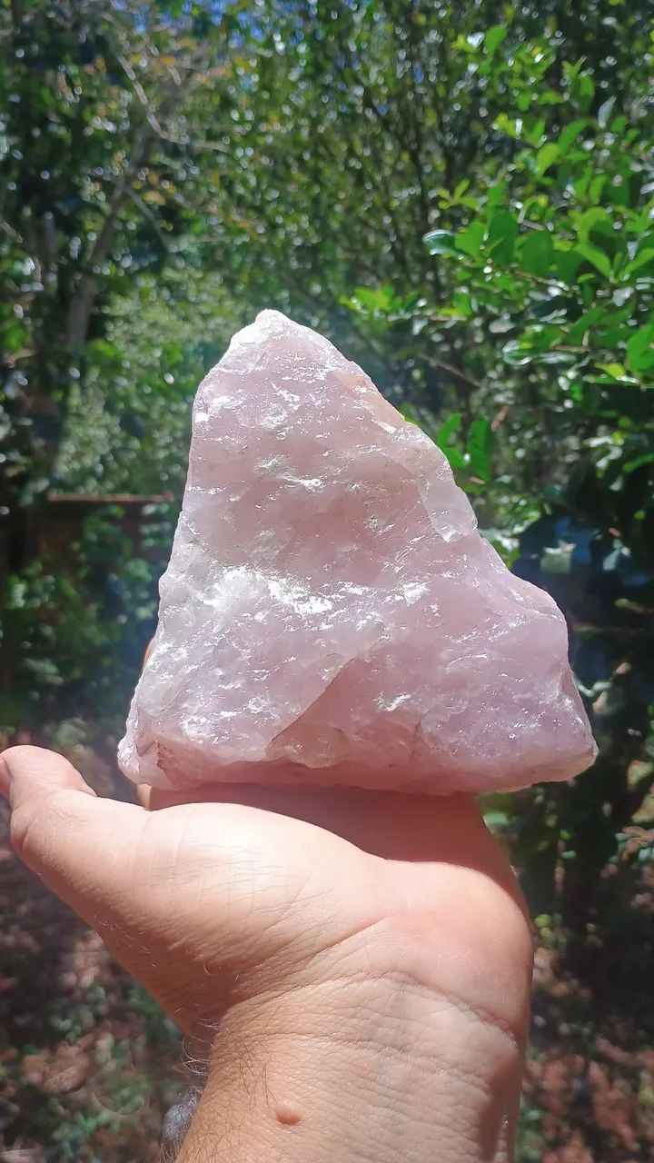 Quartzo rosa perfeito com quase 2 kg  - Foto 3