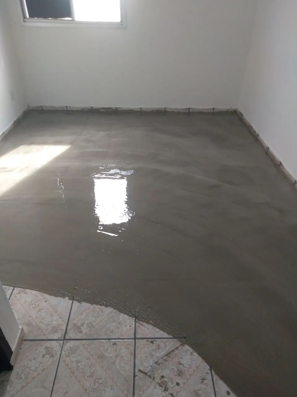 INSTALAÇÃO DE PISO VINILICO 