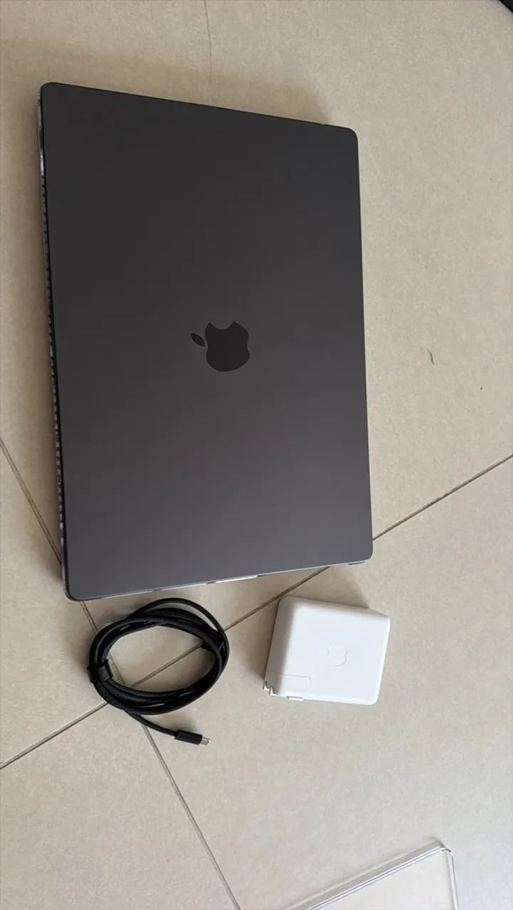 Macbook pro m3 pro 36gb ram ssd 512  - Foto 5