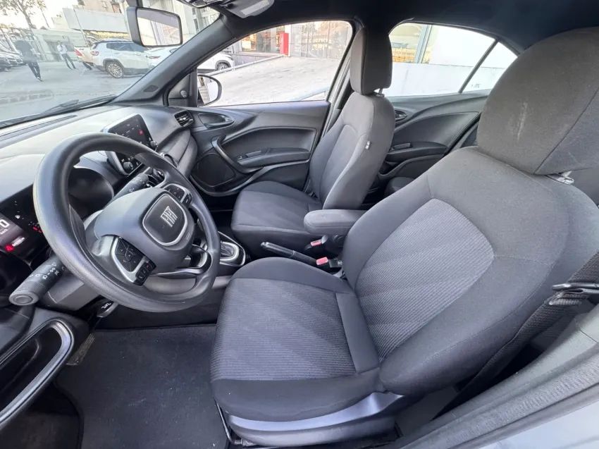 Fiat Cronos Precision 1.3 16V Flex Aut. 2026 - Foto 4