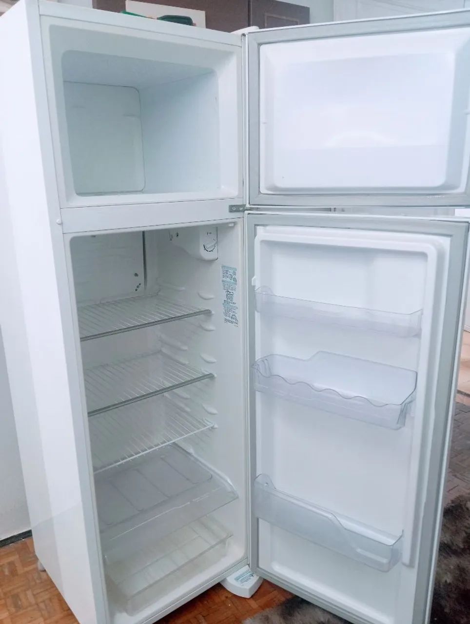 Geladeira 220 vts Eletrolux 340 L  - Foto 3