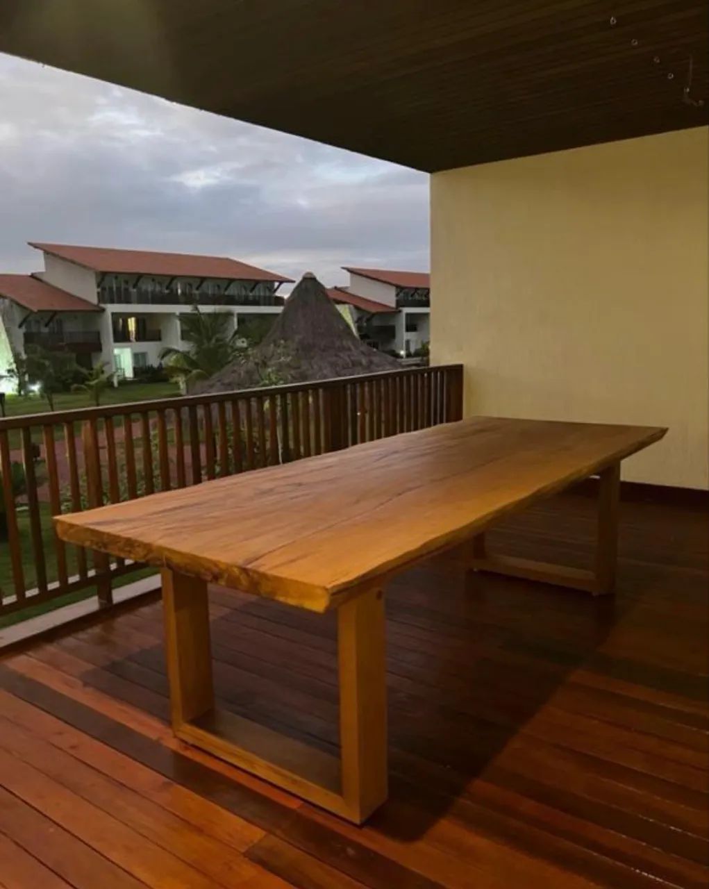 Mesa madeira lei 