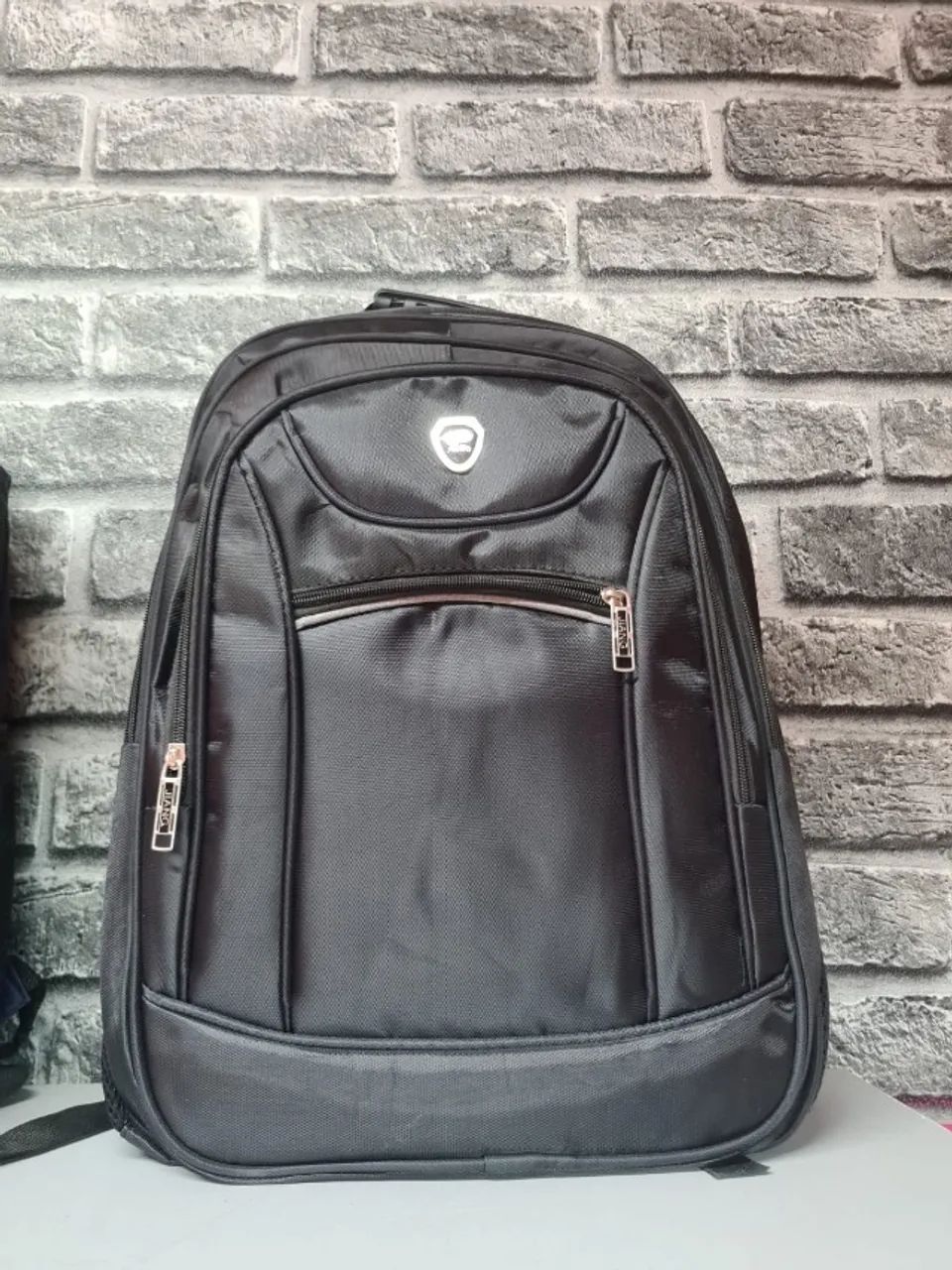 Mochila executiva preta de grande capacidade