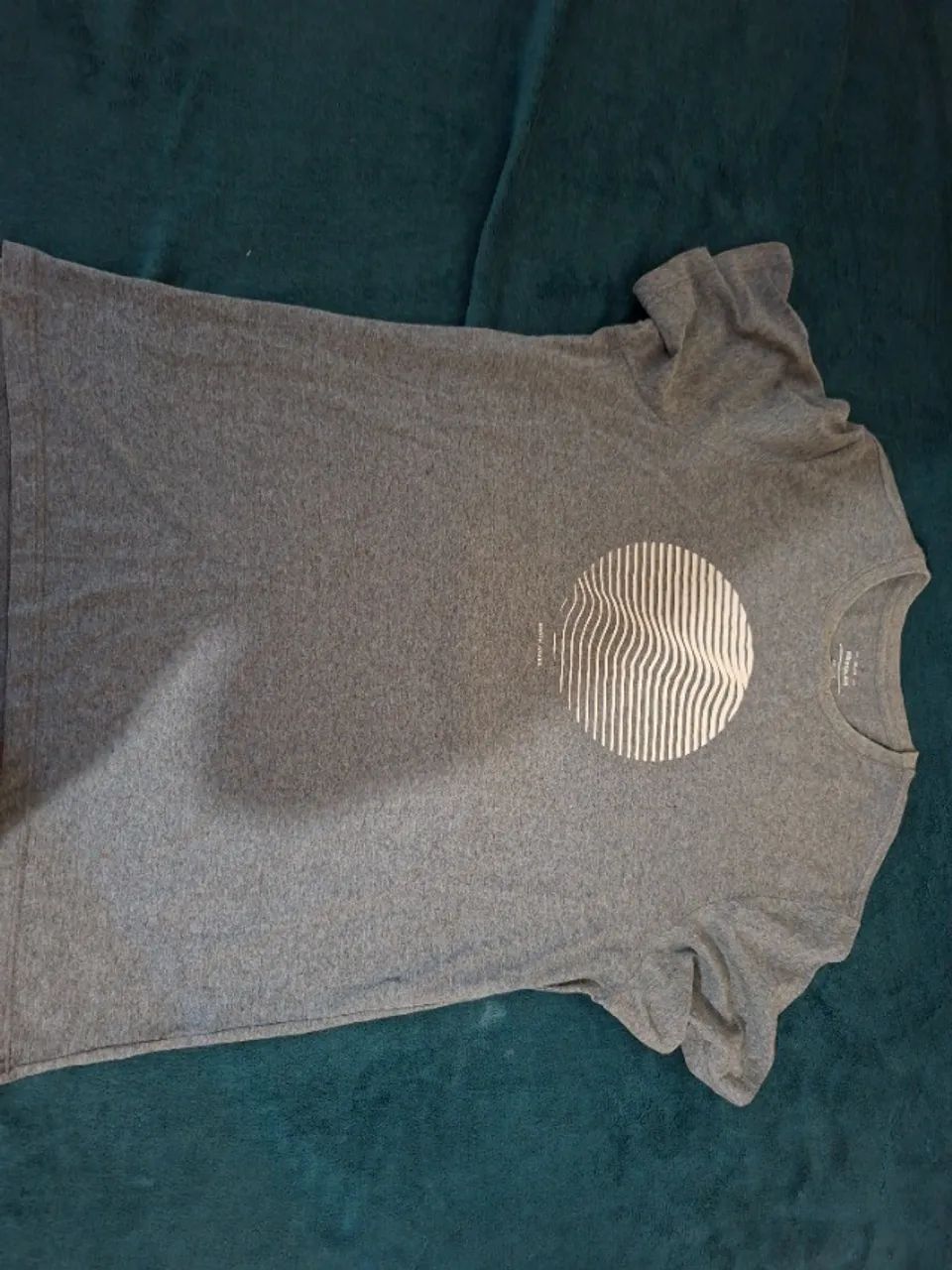 Lote com 6 camisetas e blusas masculinas - Foto 4