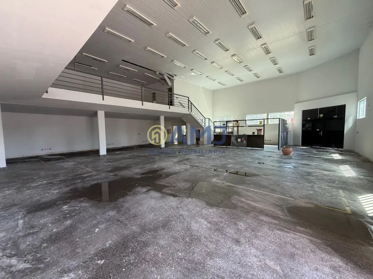 OPORTUNIDADE DE LOCAÇÃO - GALPÃO COMERCIAL NO SETOR COIMBRA