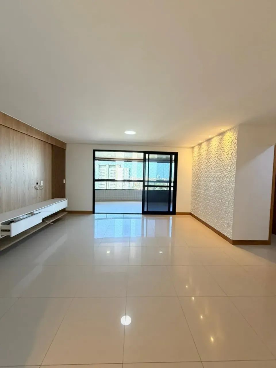 Apartamento 3 Suítes | 145m² | Nascente | DCE | 2 Vagas | Farol