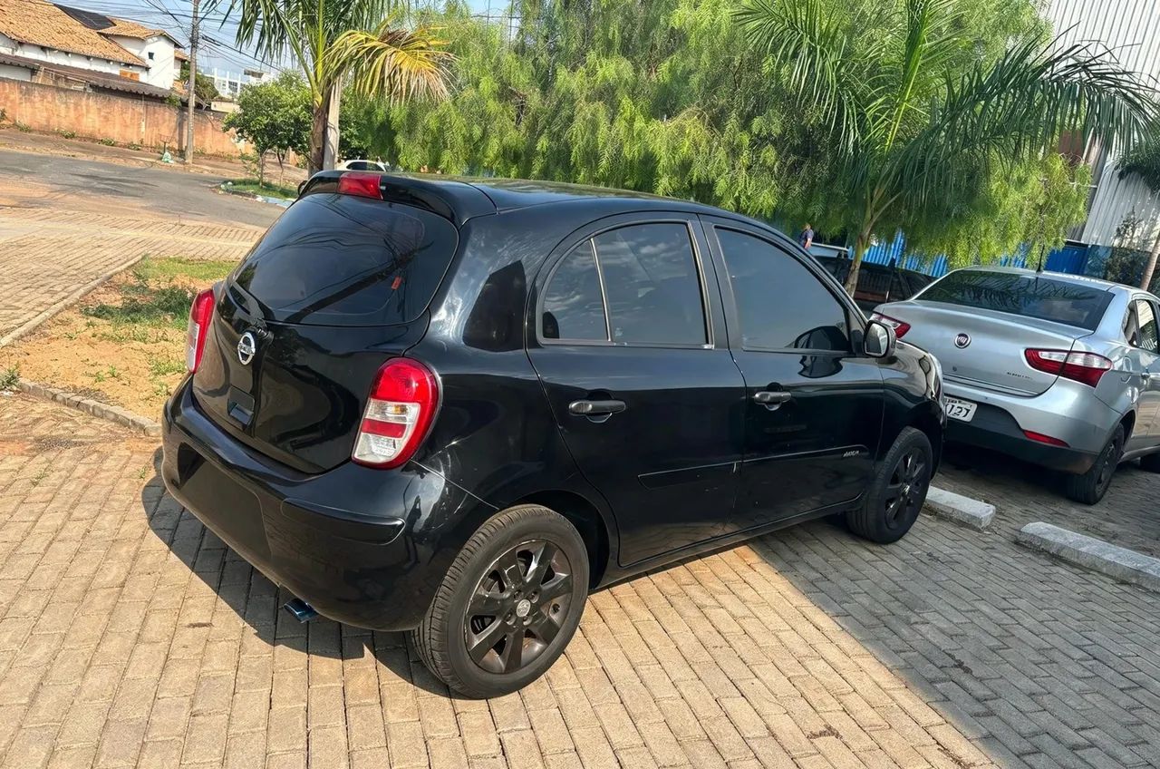 Nissan March MARCH SV 1.6 16V Flex Fuel 2013