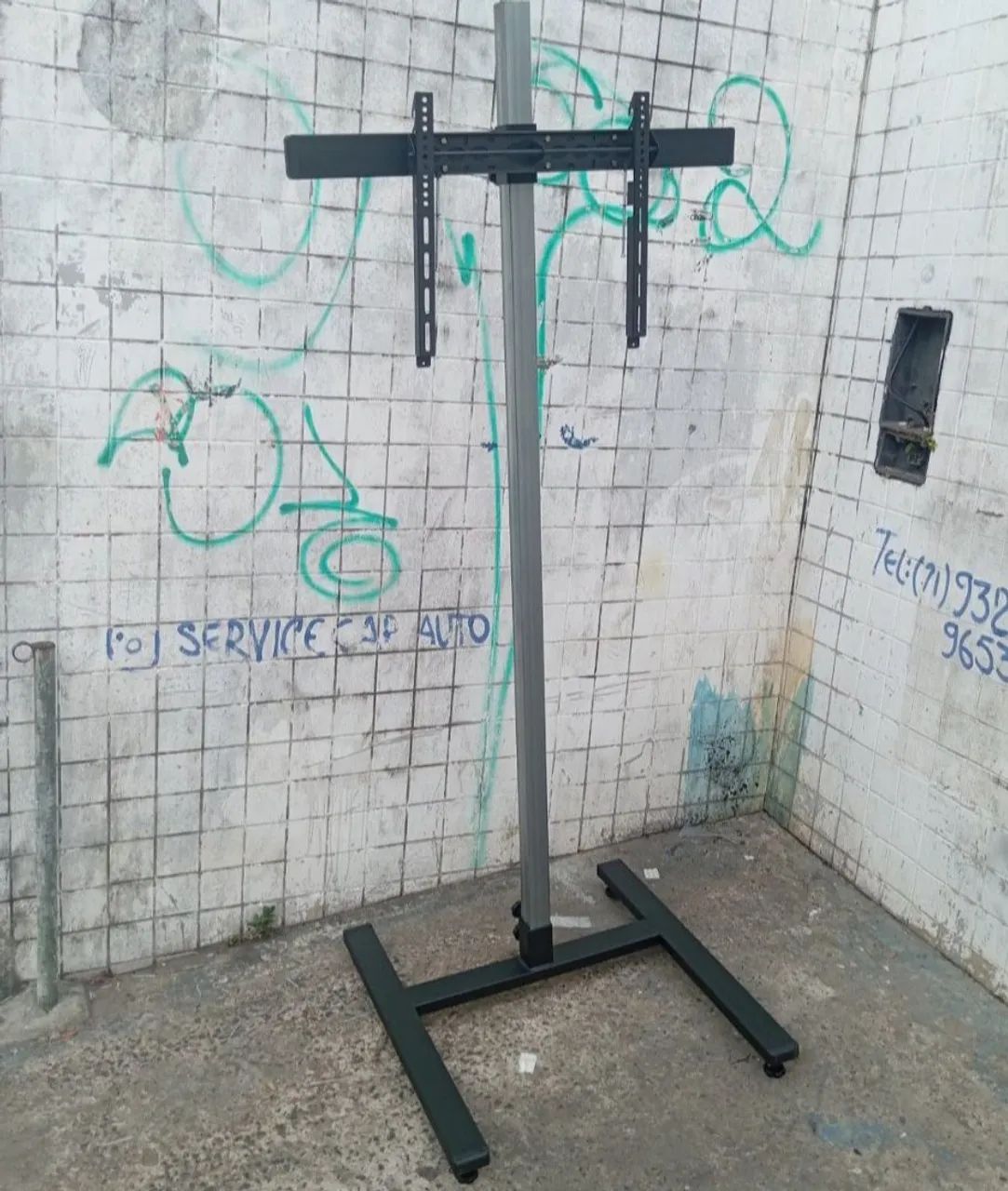 SUPORTE PARA TV MODELO PEDESTAL REGULÁVEL DE 32 A 75 POLEGADAS  - Foto 3