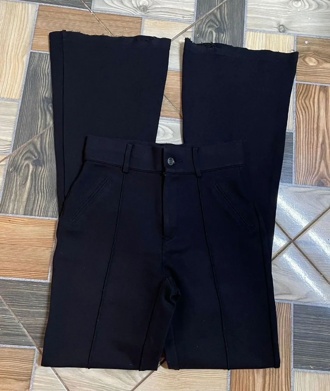 Calça flare tecido grosso - Foto 2