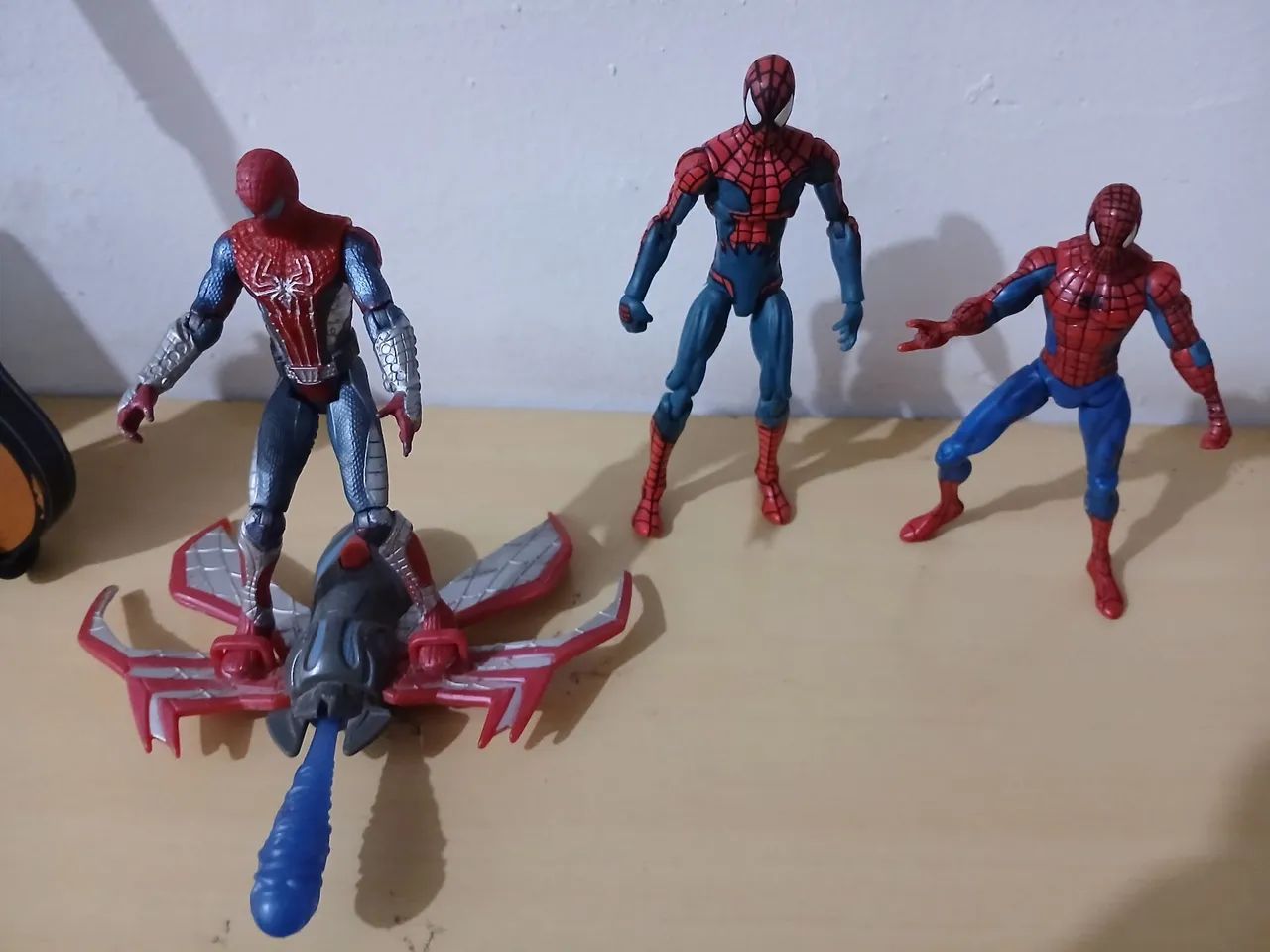 Três bonecos homem aranha!!! - Foto 2