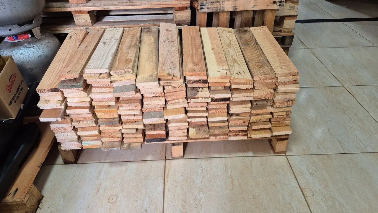 Cerquinhas decorativas, ripas de pallets medida 0.48 centímetros, entregamos.  - Foto 2