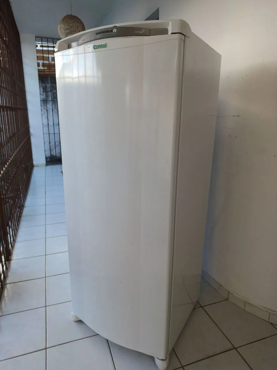 Geladeira frost free 300lts ótimas condições  - Foto 6