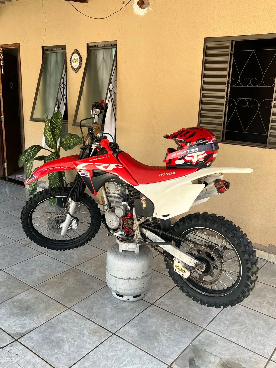 Vendo crf 230 