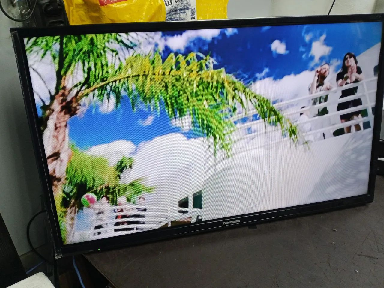 TV PANASONIC SMART 32 PULGADAS MODELO TC-32FS600B  - Foto 5