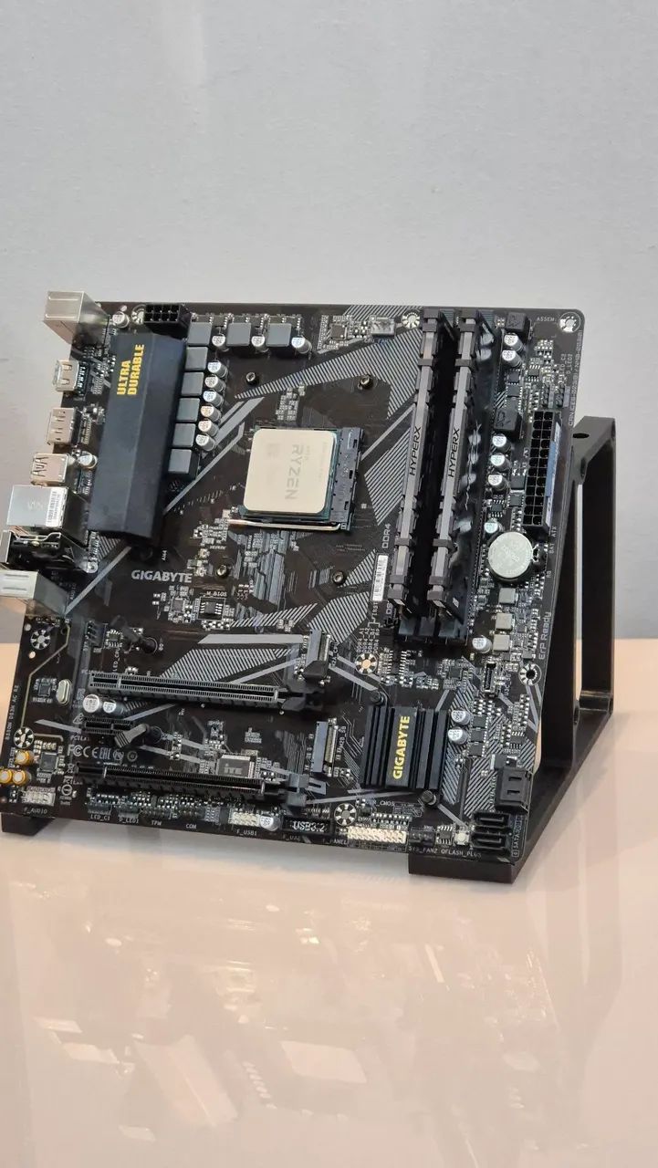 Placa Mae B550M DS3H Wi-Fi Gigabyte - Foto 2