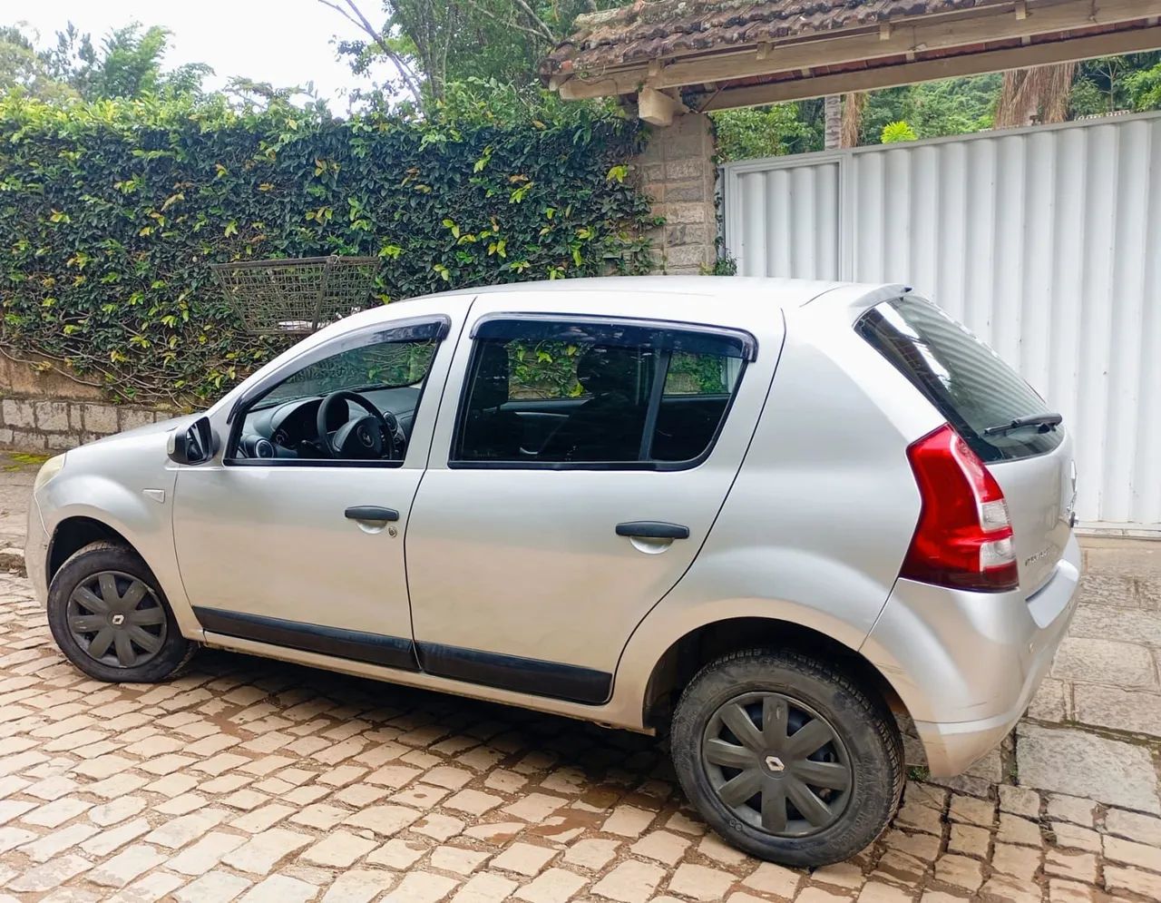 Renault Sandero EXPRESSION HI-FLEX 1.0 16V 5P 2013
