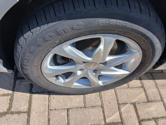 Peugeot 208 Active/active Pack 1.5 Flex 8V 5P 2015 - Foto 5