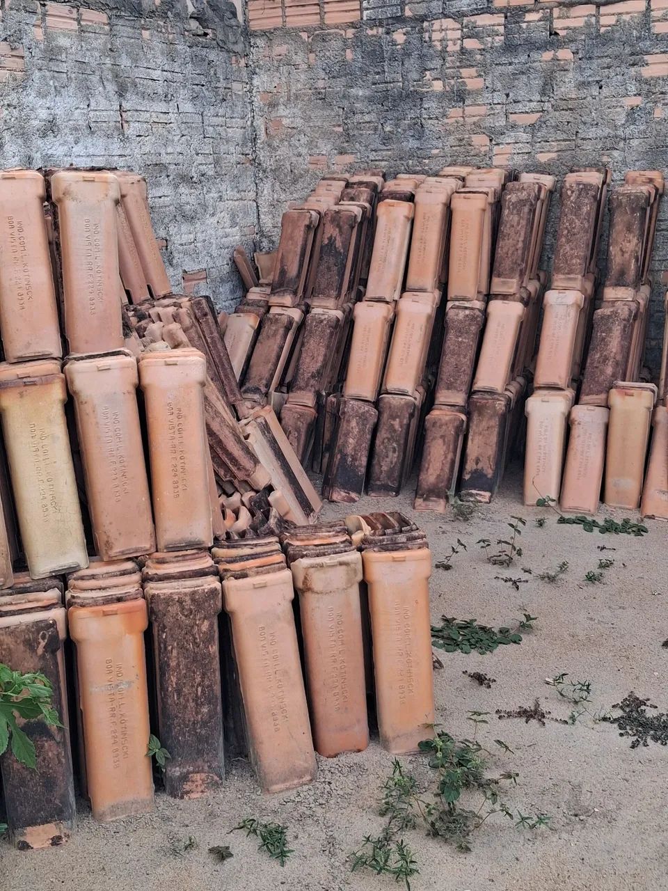 VENDE-SE TELHAS DE BARRO USADAS - Foto 3
