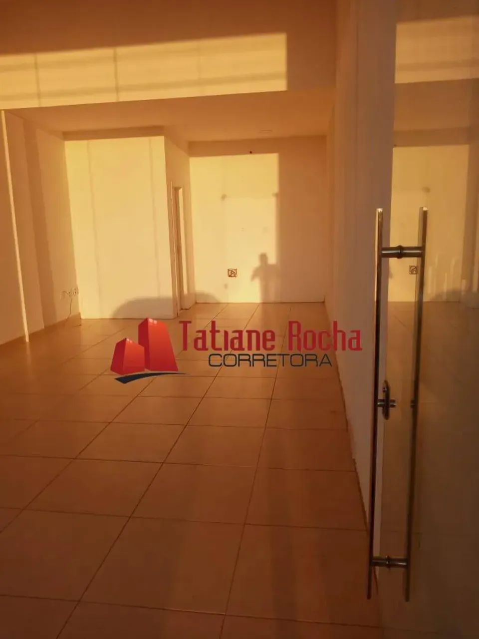 Alugo excelente sala comercial no bairro Sim. - Foto 4