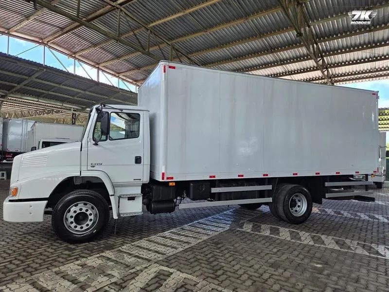 MERCEDES-BENZ ATRON 1319 2012 - Foto 5