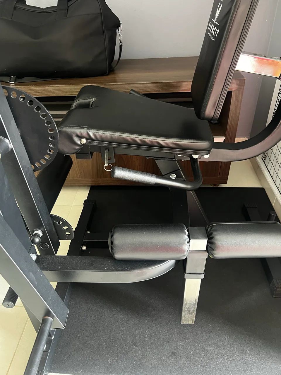 Cadeira extensora / flexora exercit - Foto 5