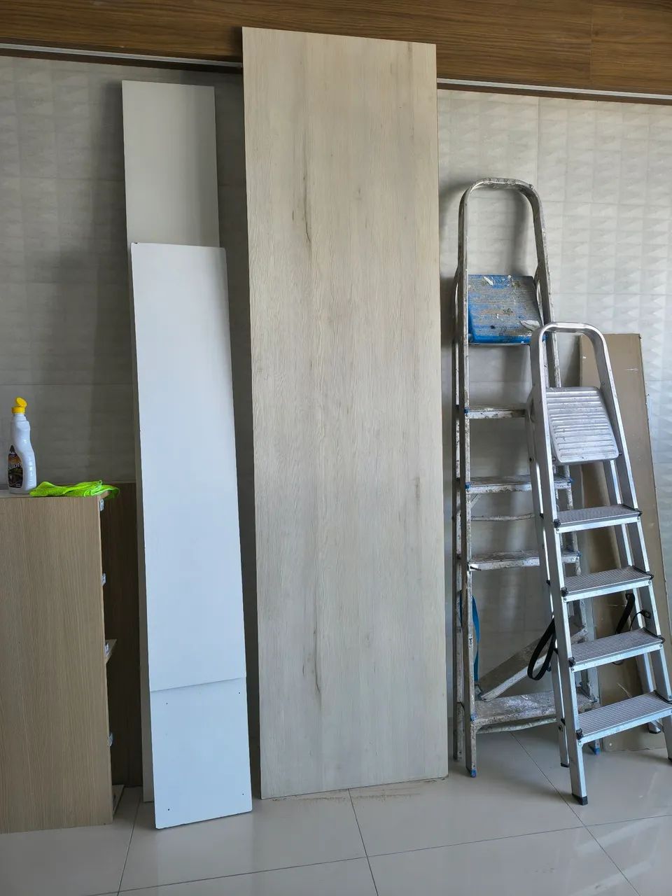 Prateleira em MDF branco 