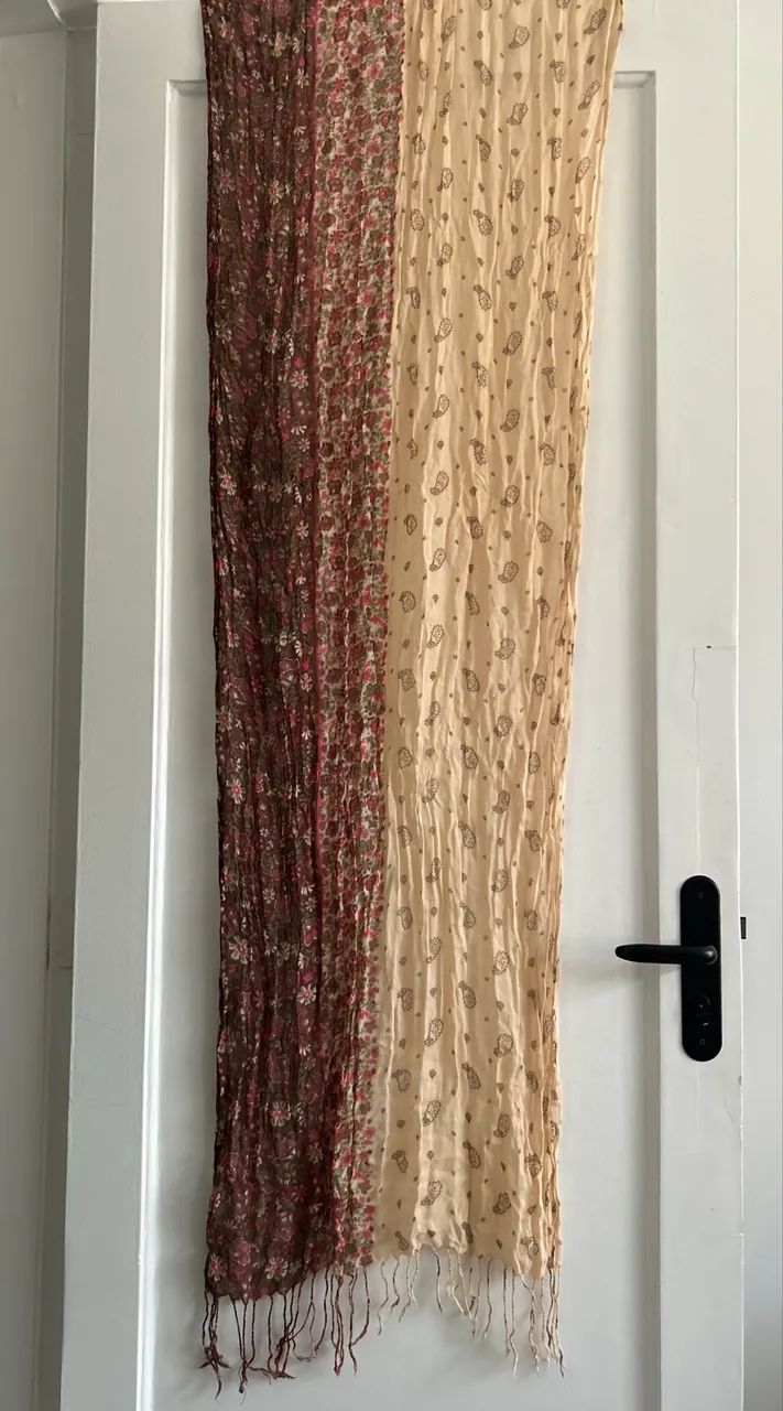 Lenço estampado grande 