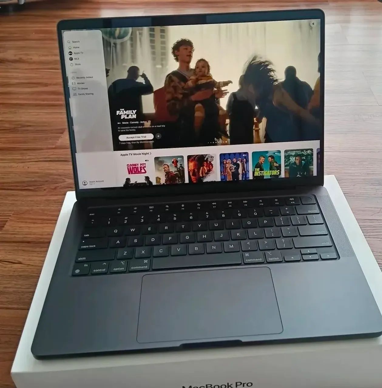 Macbook Pro M5 24GB - 1TB sabe Black  - Foto 2