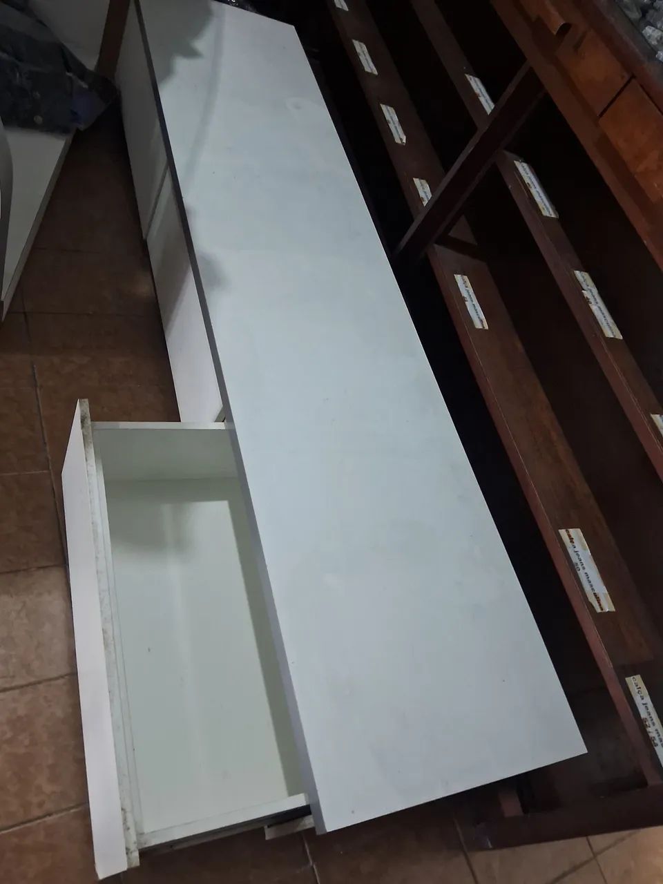 Base tlabado com gaveta para manequim  - Foto 4
