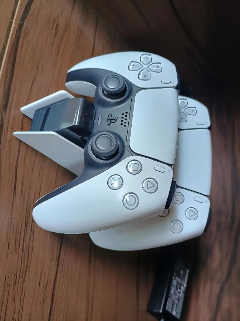 Base de Carregamento para Controle PlayStation 5 - Nova e Lacrada - Foto 5