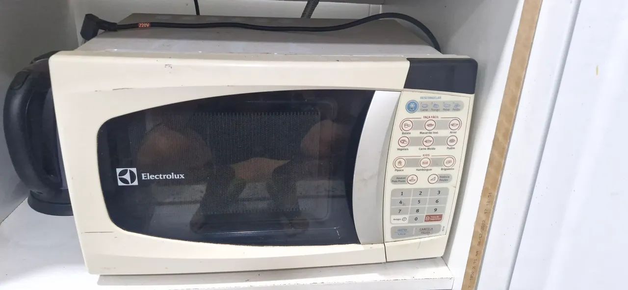 Microondas Electrolux com defeito
