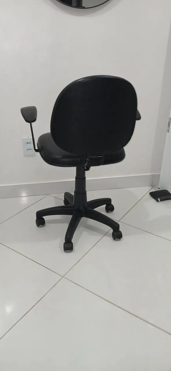 Cadeira de escritório modelo diretor  - Foto 3