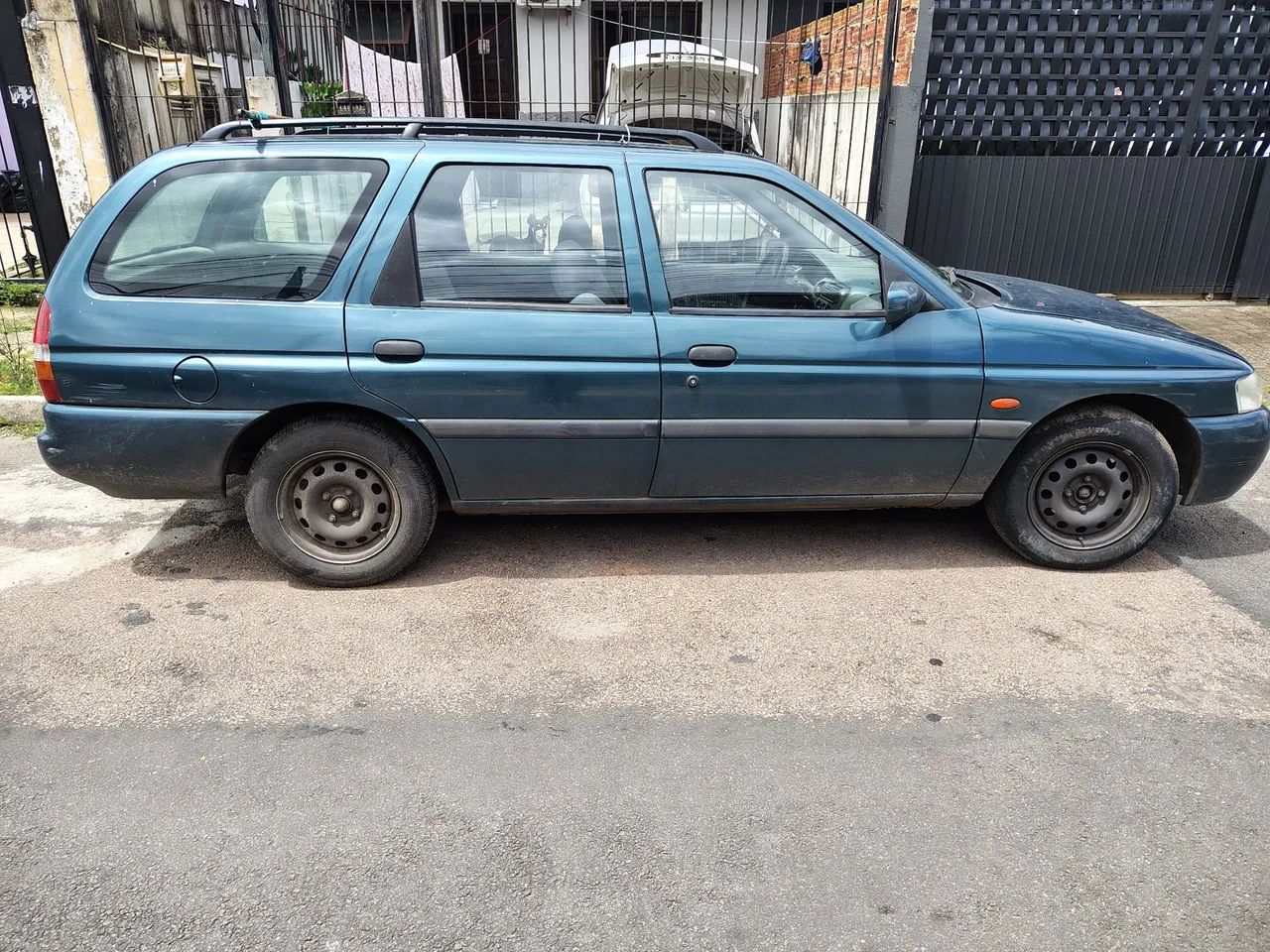 Ford Escort Escort GL 1.8i 16V 4p 1997