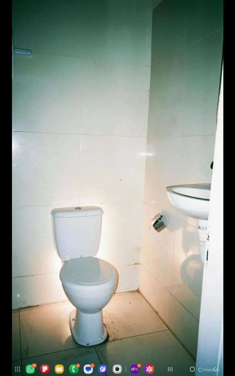 ALUGA-SE CASA COM 3 QUARTOS - Foto 3