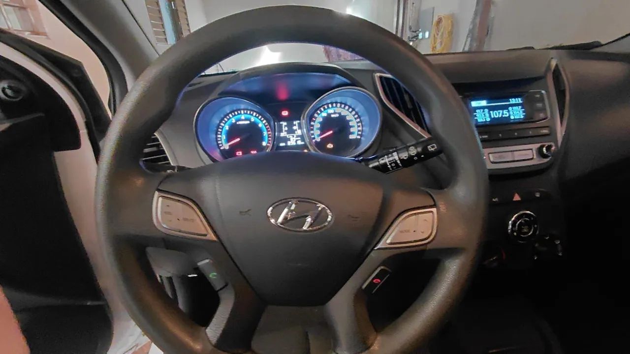 Hyundai HB20 Comf./c.plus/c.style 1.0 Flex 12V 2017 - Foto 2