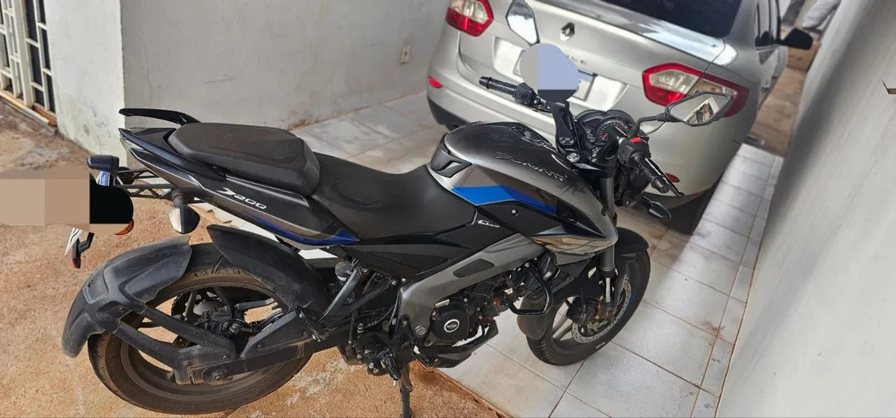 Bajaj Dominar 200 - Foto 3