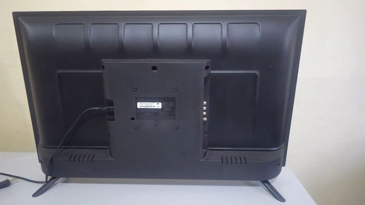 Smart TV Britânia 32" LED (Seminova / Impecável) - Completa! - Foto 5