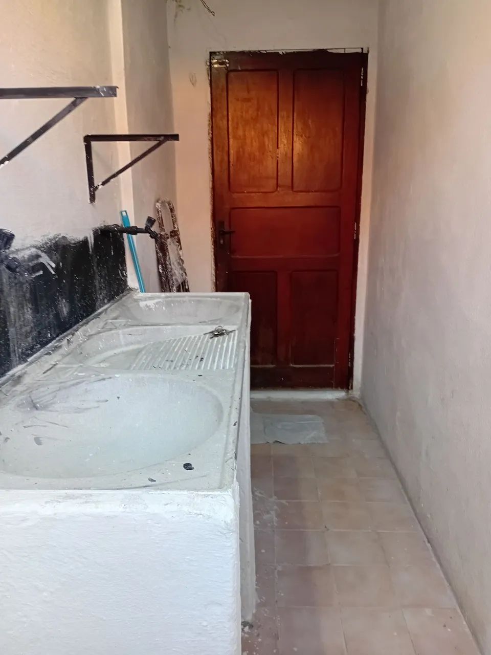 Aluga-se Kitinet ao lado do ifpb