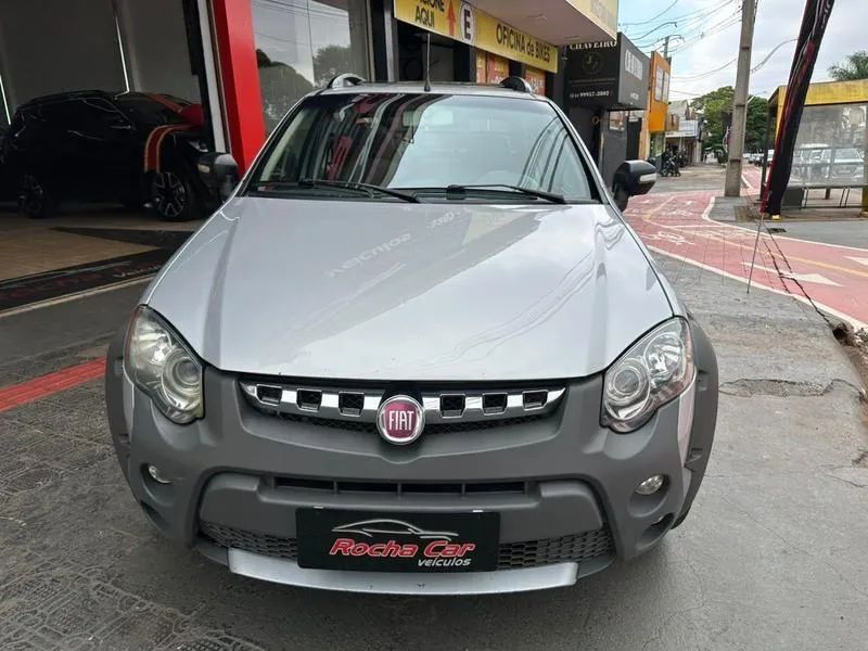 Fiat Strada Adventure1.8/ 1.8 Locker Flex CD 2016 - Foto 4